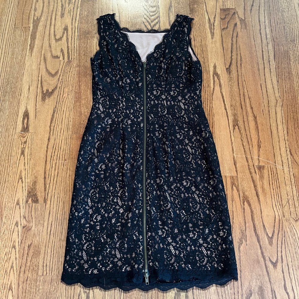 Lace Sheath - Picture 6 of 7